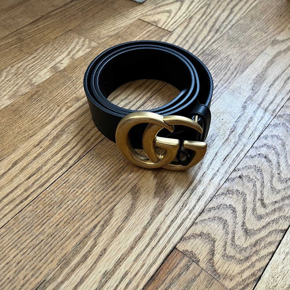 Gucci Black Leather Belt with Gold Double G Buckle